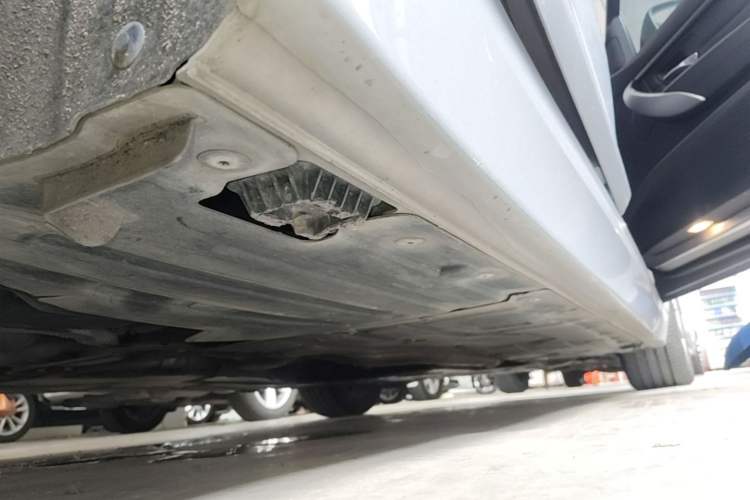Used BMW 3 Series 2016 328Li Fashion Model Right Side Sill