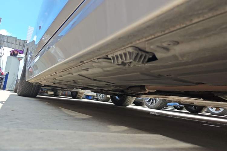 Used BMW 3 Series 2016 320Li Ambition Model Right Side Sill