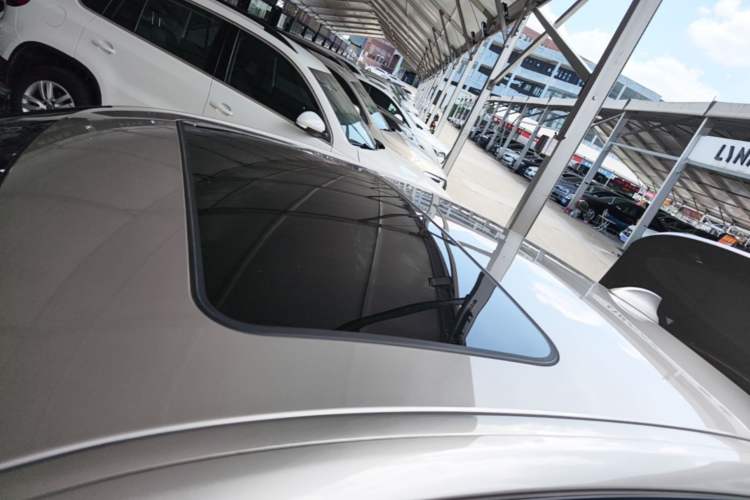 Used BMW 3 Series 2016 320i Fashion Model Roof