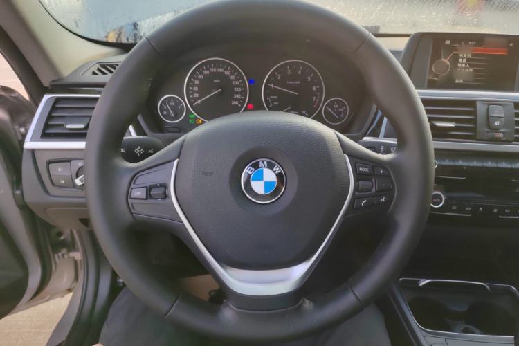 Used BMW 3 Series 2016 320Li Ambition Model Steering Wheel