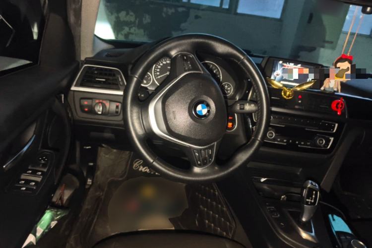 Used BMW 3 Series 2016 320Li Ambition Model Steering Wheel