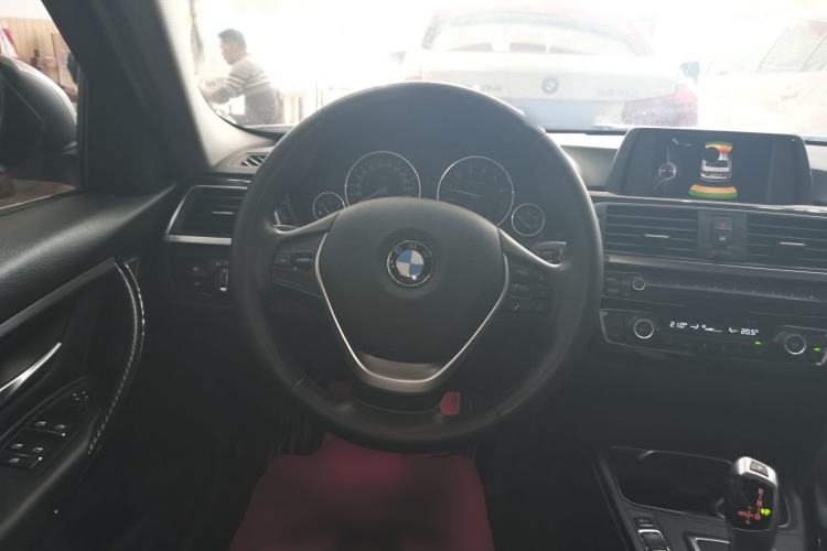 Used BMW 3 Series 2016 320Li Ambition Model Steering Wheel