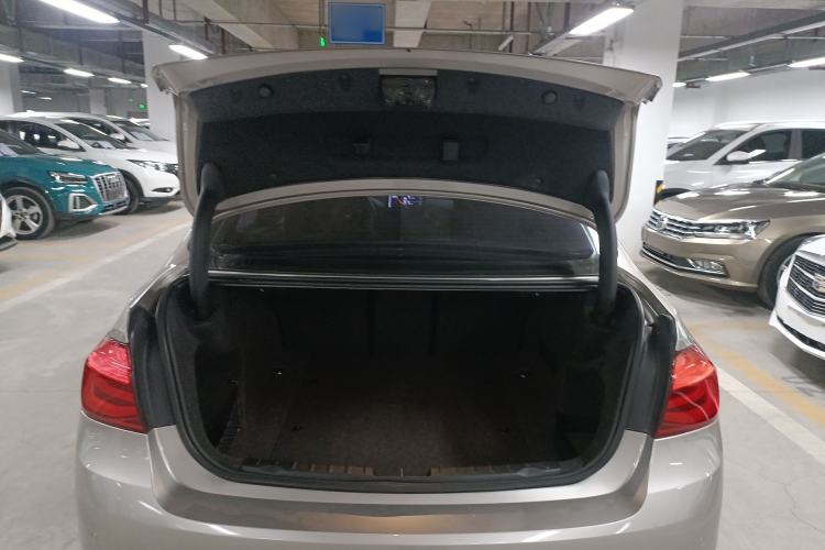 Used BMW 3 Series 2016 320Li Ambition Model Trunk