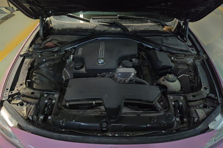 Used BMW 3 Series 2016 320Li Fashion Model Engine Bay