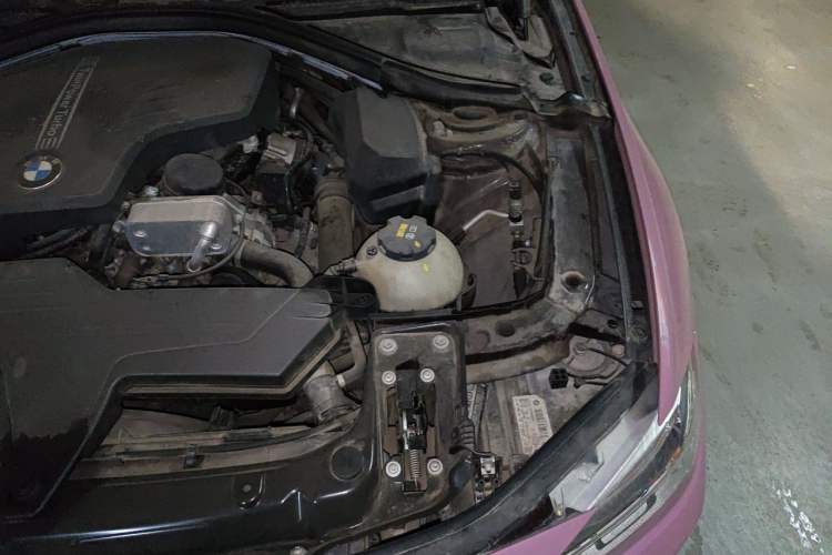 Used BMW 3 Series 2016 320Li Fashion Model Engine Bay Left