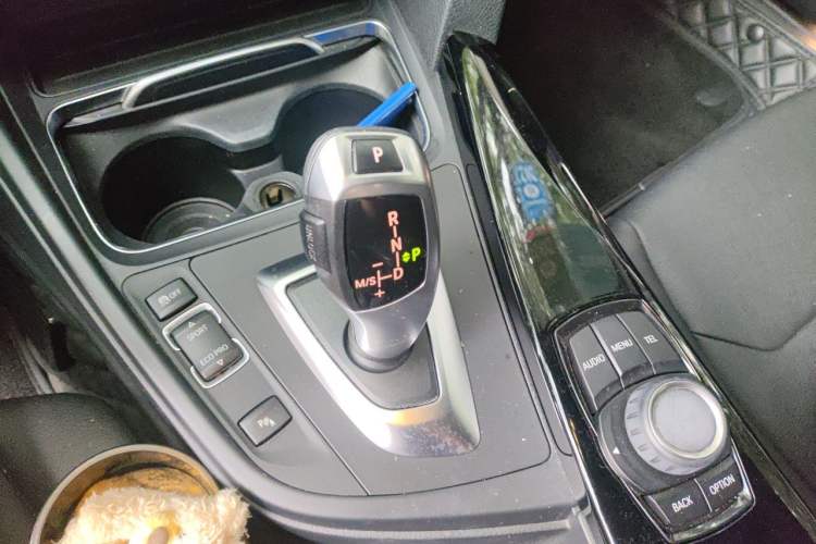 Used BMW 3 Series 2016 316Li Fashion Model Gear Lever