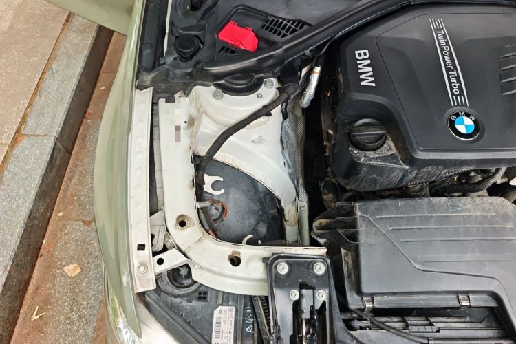 Used BMW 3 Series 2016 320Li Fashion Model Engine Bay Right