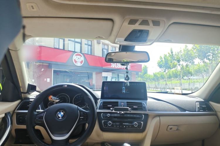 Used BMW 3 Series 2016 320Li Fashion Model Headliner