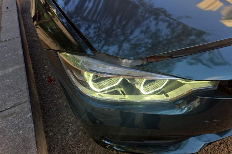 Used BMW 3 Series 2016 320i Fashion Model Right Front Headlight