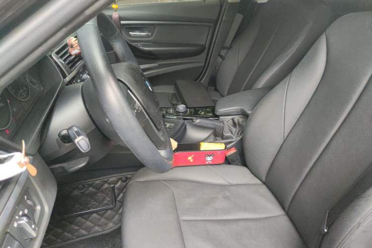 Used BMW 3 Series 2016 316Li Fashion Model Left Front Seat