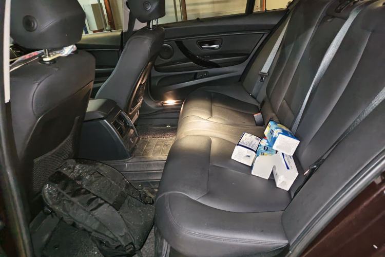 Used BMW 3 Series 2016 320Li Fashion Model Left Rear Seat