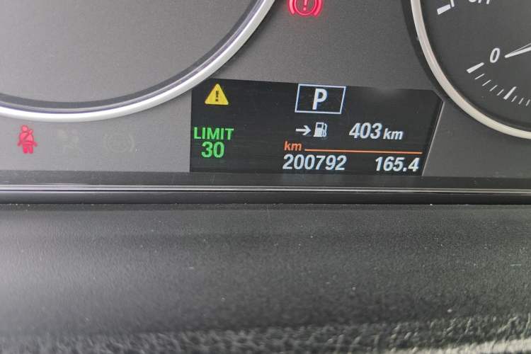 Used BMW 3 Series 2016 320Li Ambition Model Odometer Close Up