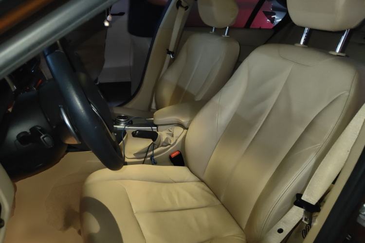 Used BMW 3 Series 2016 328Li Fashion Model Left Front Seat