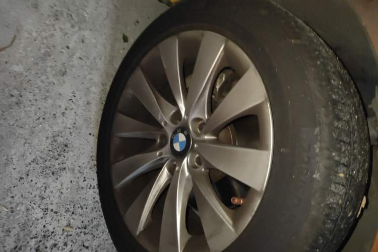 Used BMW 3 Series 2016 328Li Fashion Model Right Front Wheel Hub