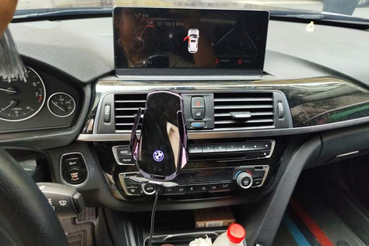 Used BMW 3 Series 2016 320Li Fashion Model Audio And AC Panel