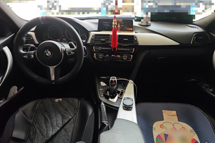 Used BMW 3 Series 2016 320i M Sport Center Console