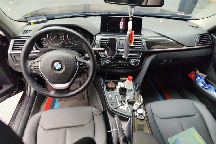 Used BMW 3 Series 2016 320Li Fashion Model Center Console