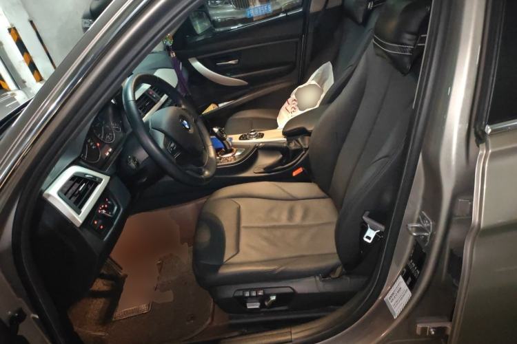 Used BMW 3 Series 2016 320Li Fashion Model Left Front Seat