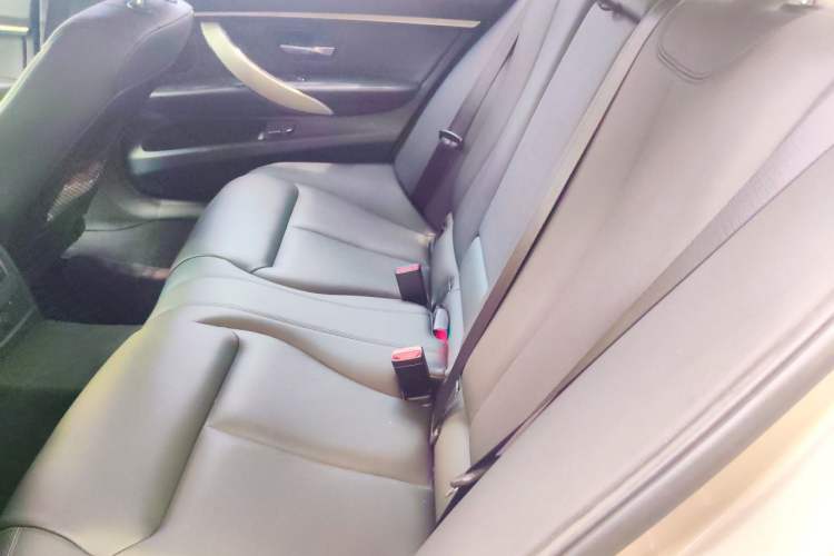 Used BMW 3 Series 2016 320Li Fashion Model Left Rear Seat