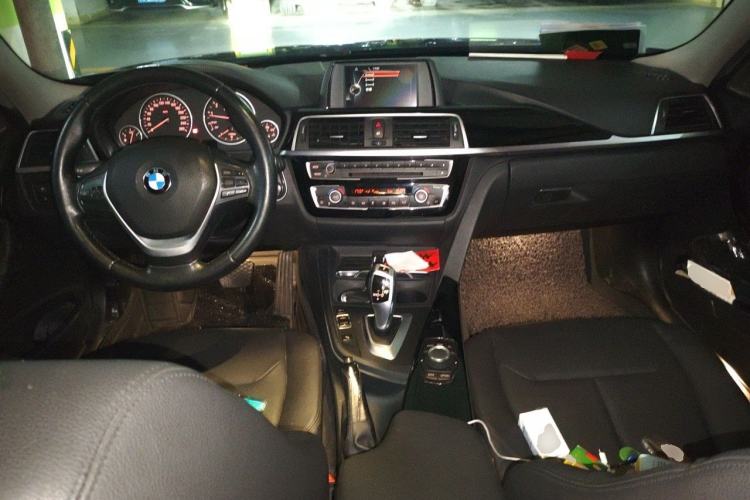 Used BMW 3 Series 2016 320Li Ambition Model Center Console