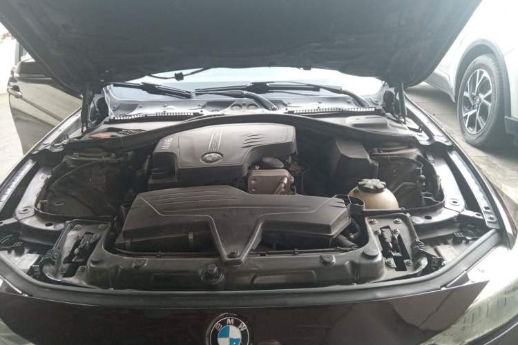 Used BMW 3 Series 2016 320Li Ambition Model Engine Bay