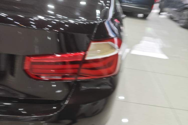Used BMW 3 Series 2016 320Li Fashion Model Exterior 3