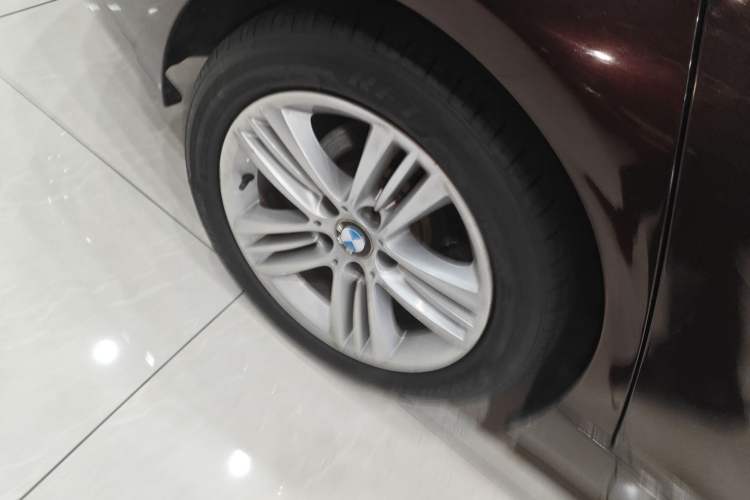 Used BMW 3 Series 2016 320Li Fashion Model Exterior 5