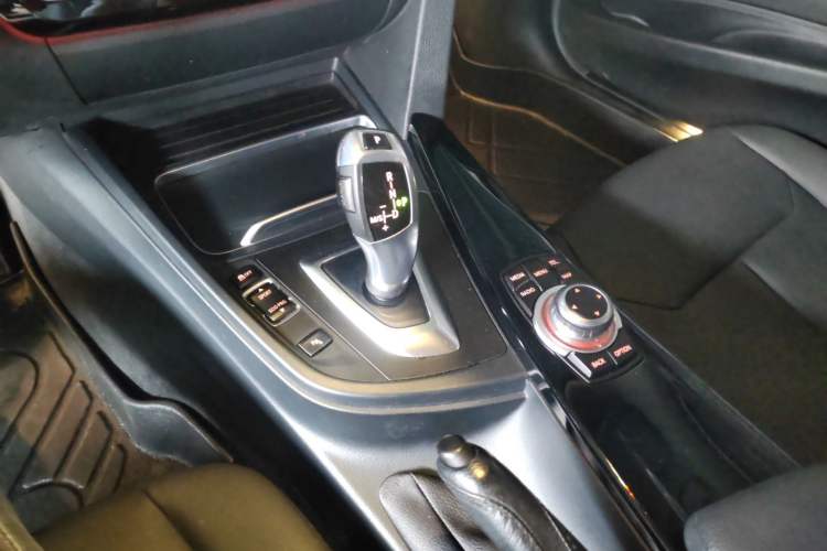 Used BMW 3 Series 2016 320Li Fashion Model Gear Lever