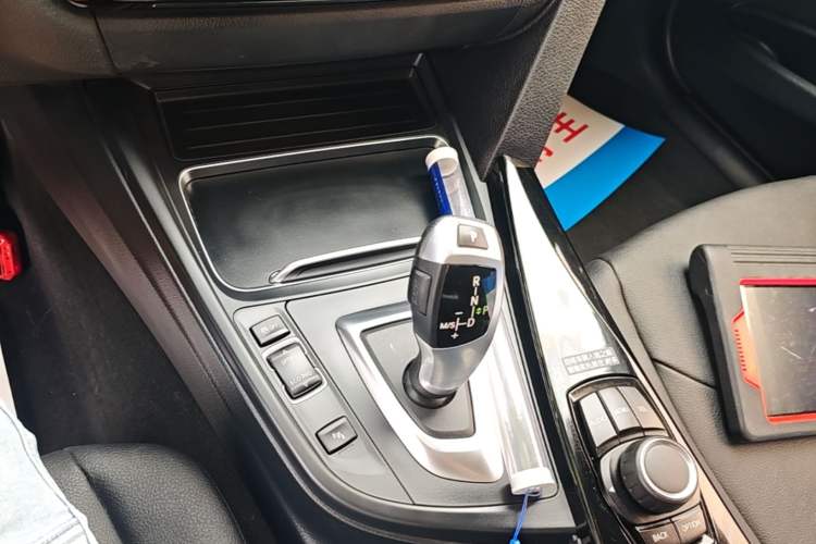 Used BMW 3 Series 2016 316Li Fashion Model Gear Lever