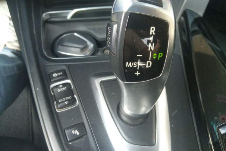 Used BMW 3 Series 2016 320Li Ambition Model Gear Lever