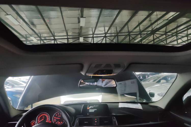 Used BMW 3 Series 2016 320Li Fashion Model Headliner
