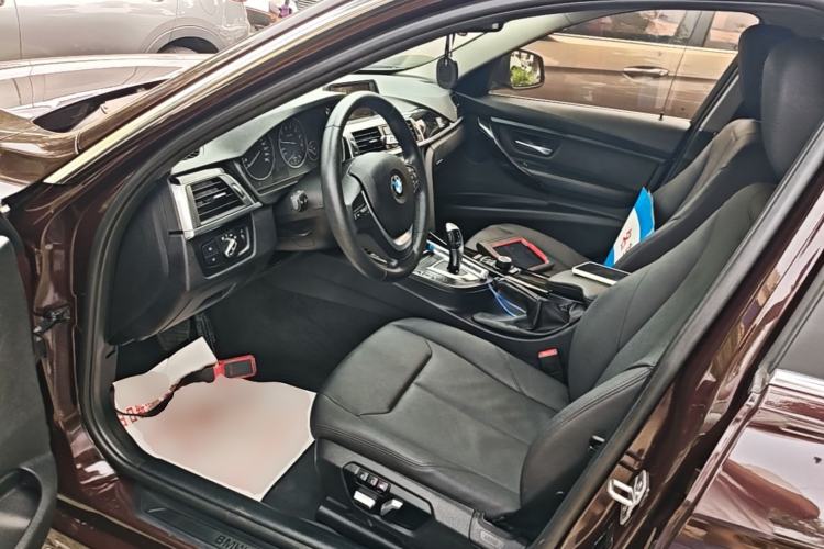 Used BMW 3 Series 2016 316Li Fashion Model Left Front Seat