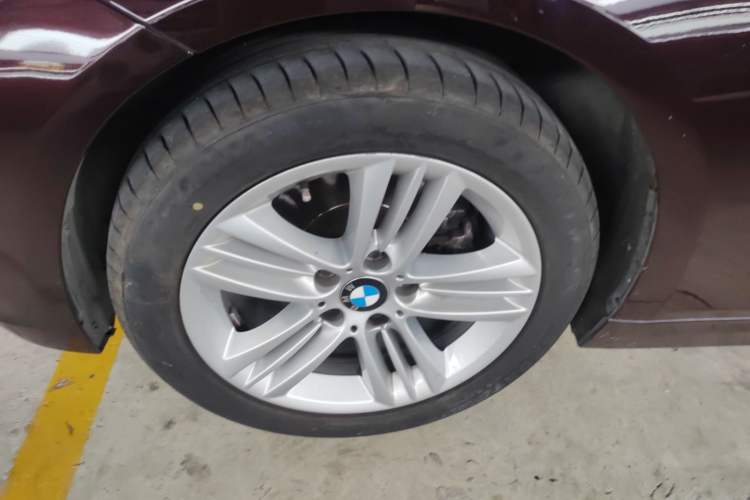 Used BMW 3 Series 2016 320Li Fashion Model Left Front Wheel Hub