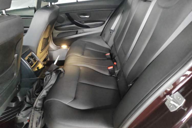 Used BMW 3 Series 2016 320Li Fashion Model Left Rear Seat