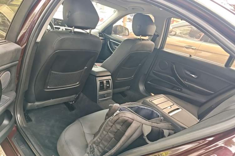 Used BMW 3 Series 2016 316Li Fashion Model Left Rear Seat