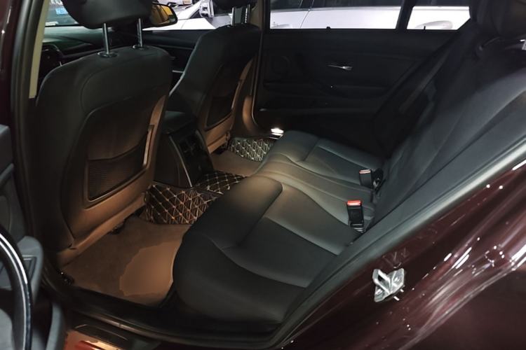 Used BMW 3 Series 2016 316Li Fashion Model Left Rear Seat