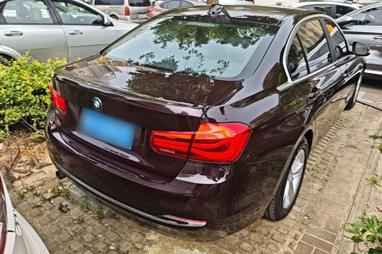 Used BMW 3 Series 2016 316Li Fashion Model Rear Right 45 Deg