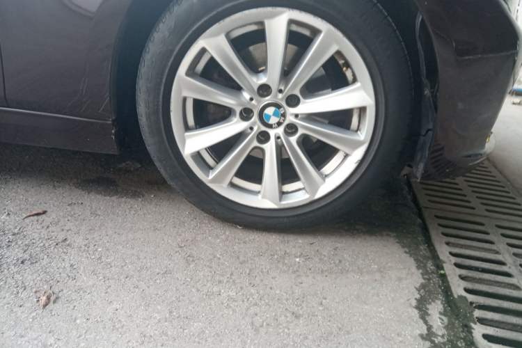 Used BMW 3 Series 2016 320Li Ambition Model Right Front Wheel Hub