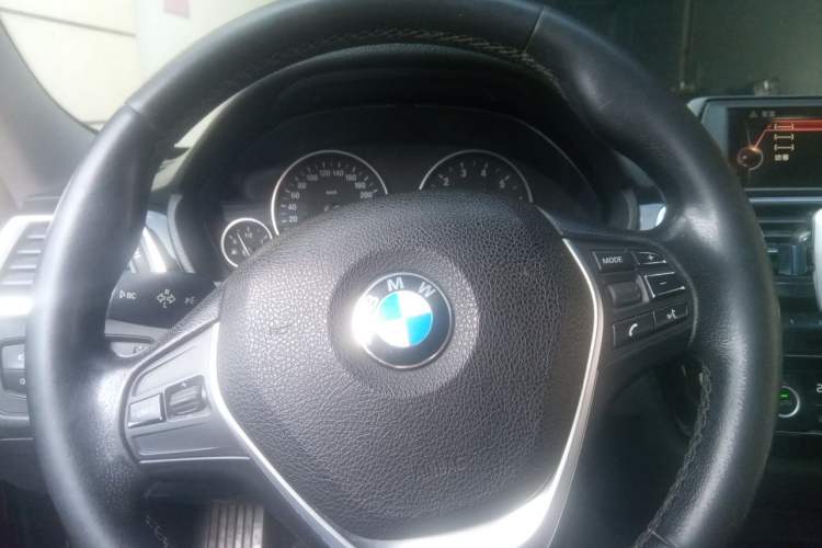 Used BMW 3 Series 2016 320Li Ambition Model Steering Wheel
