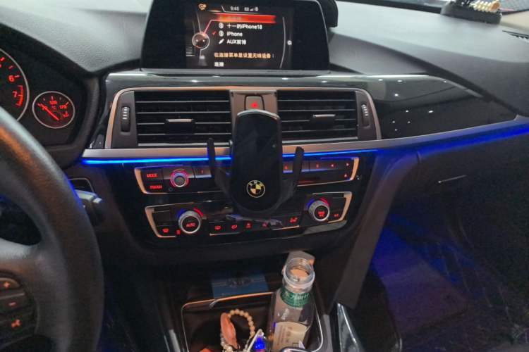 Used BMW 3 Series 2016 320i Fashion Model Audio And AC Panel