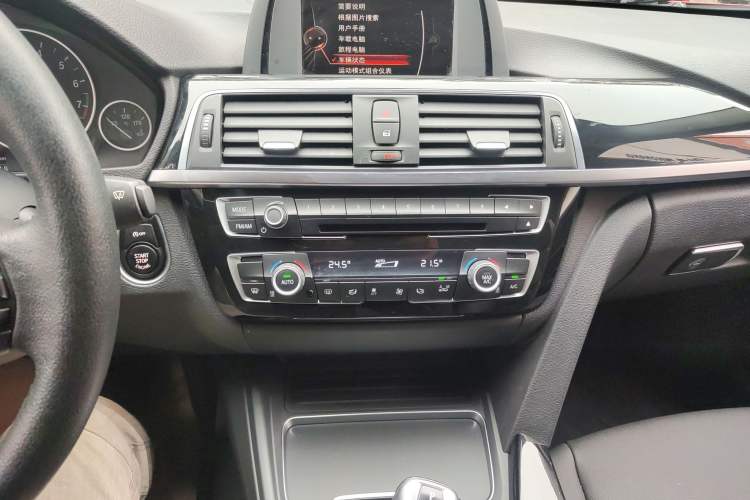Used BMW 3 Series 2016 316Li Fashion Model Audio And AC Panel
