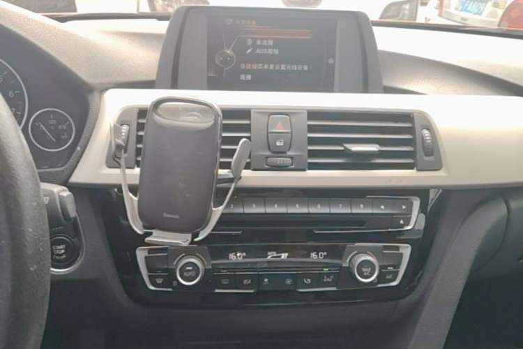 Used BMW 3 Series 2016 320Li Ambition Model Audio And AC Panel