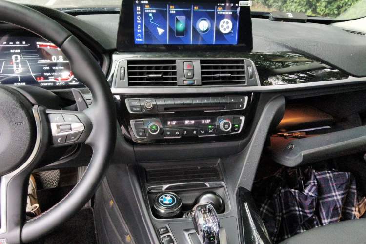 Used BMW 3 Series 2016 320Li Ambition Model Audio And AC Panel