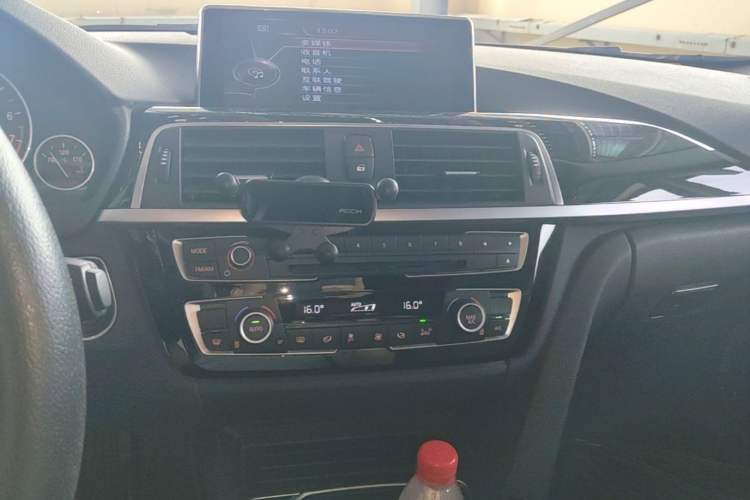 Used BMW 3 Series 2016 320Li Ambition Model Audio And AC Panel