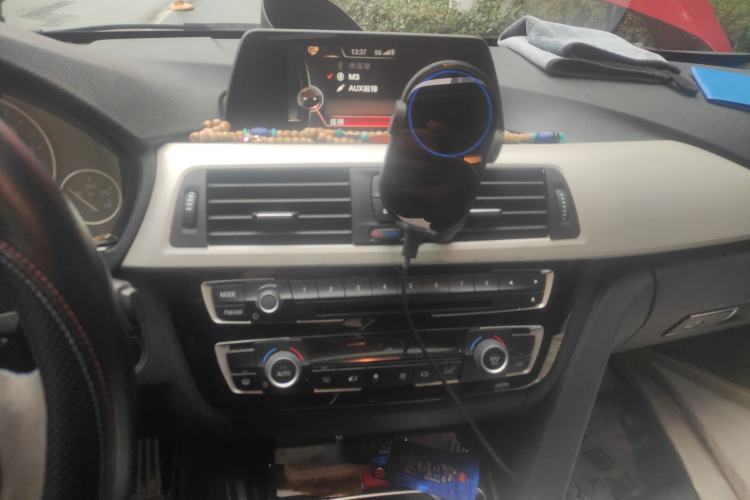 Used BMW 3 Series 2016 320i Fashion Model Audio And AC Panel