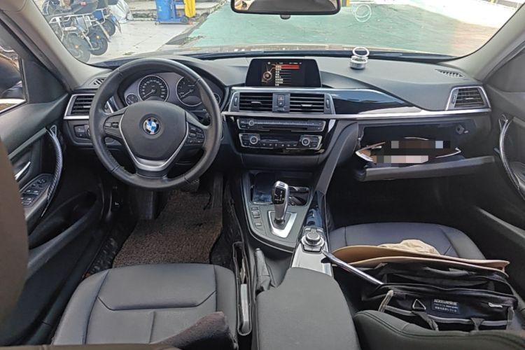 Used BMW 3 Series 2016 320Li Fashion Model Center Console