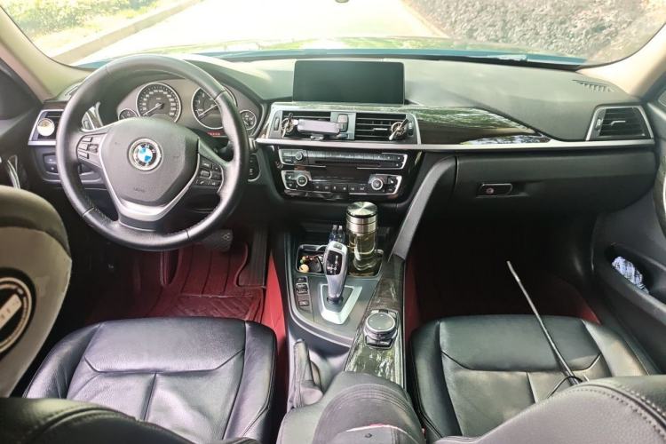 Used BMW 3 Series 2016 320Li Luxury Design Package Center Console