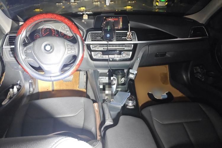 Used BMW 3 Series 2016 320Li Fashion Model Center Console