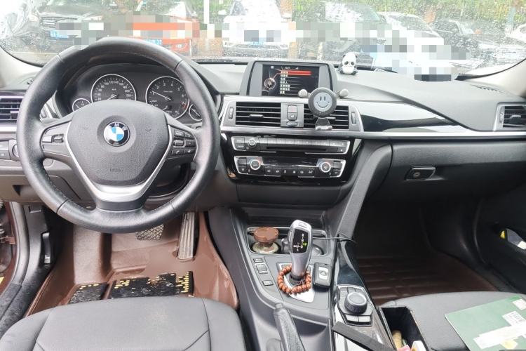 Used BMW 3 Series 2016 320Li Ambition Model Center Console