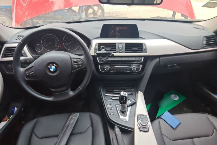 Used BMW 3 Series 2016 320Li Ambition Model Center Console